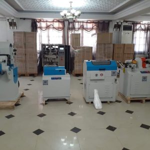 خط صنع عصا المكنسة نصف اوتوماتيكي LIGNE DE FABRICATION MANCHE A BALAIS SEMI AUTO - MACHINE ARONDIR MANCHE - MACHINE POUR FILTAGE - MACHINE POUR AMBO